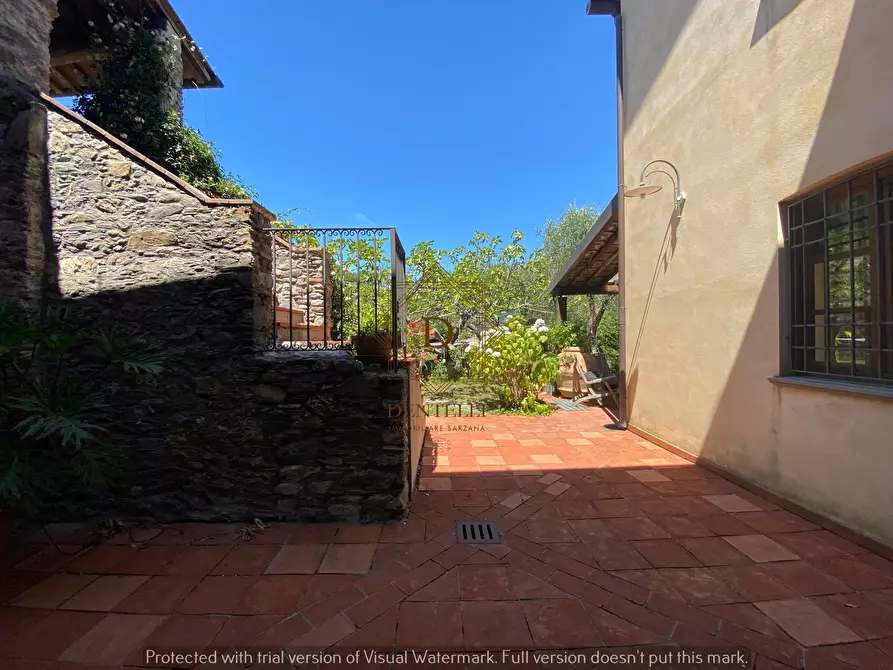 Immagine 7 di Casa bifamiliare in vendita  a Ameglia