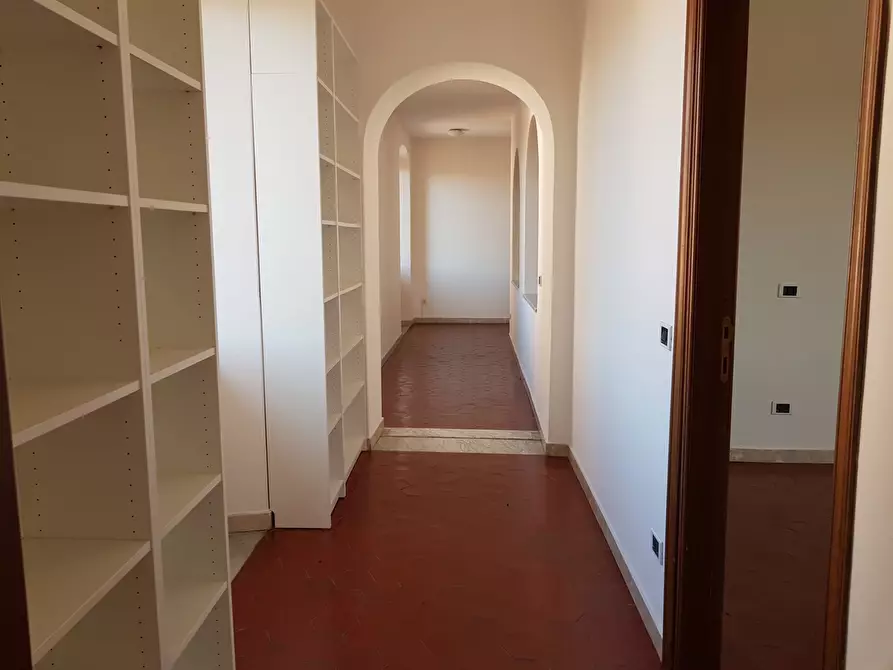 Immagine 8 di Quadrilocale in affitto  a Sarzana