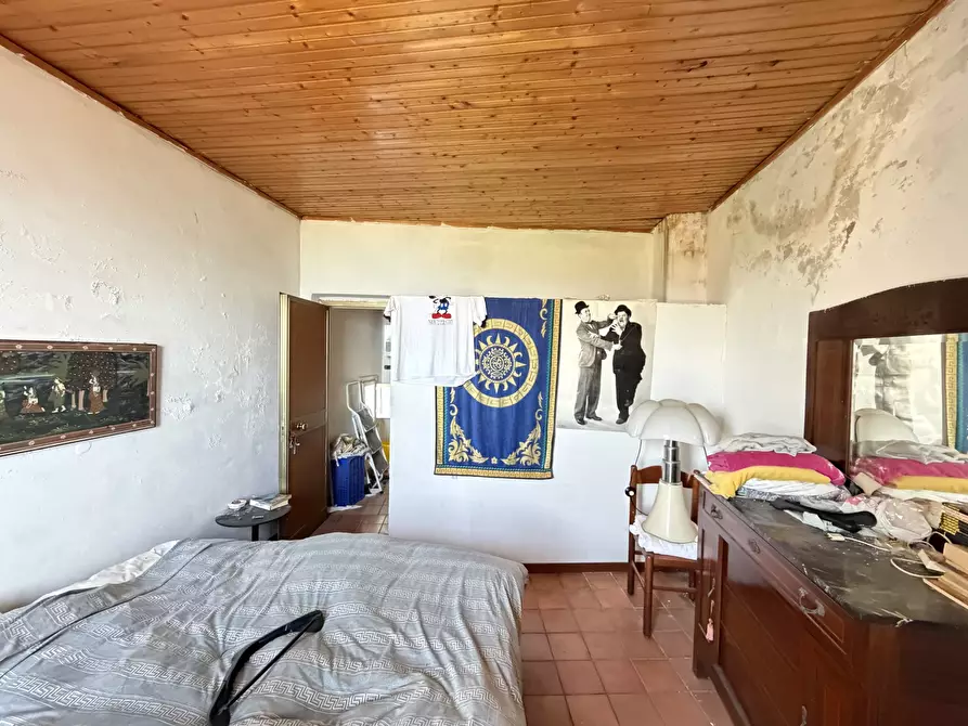 Immagine 16 di Trilocale in vendita  a Lerici