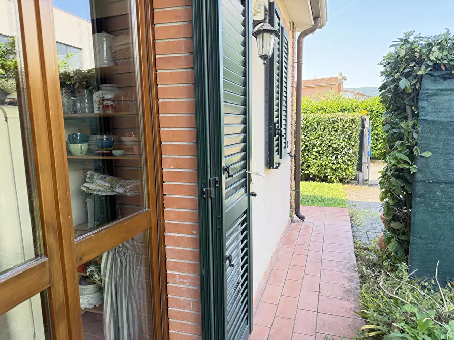 Immagine 22 di Terratetto in vendita  a Sarzana