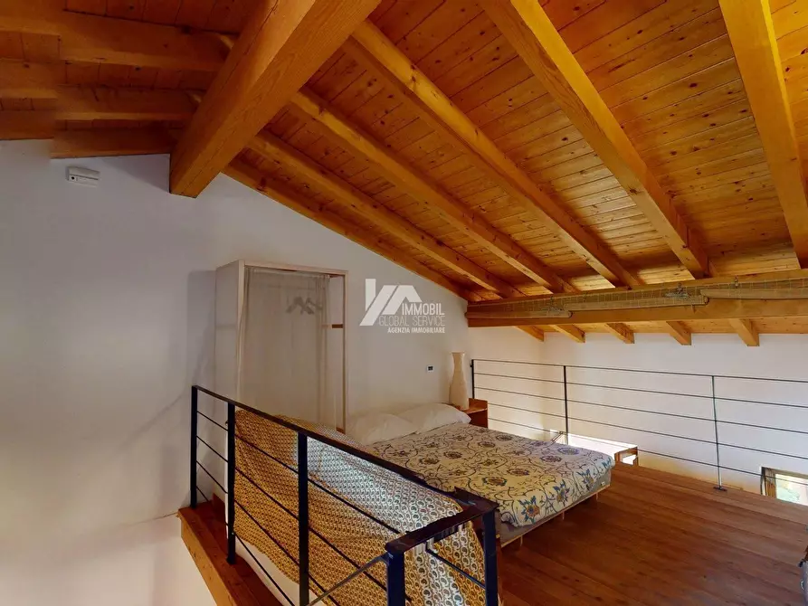 Immagine 14 di Bilocale in vendita  in Via dell'Albera a Gardone Riviera