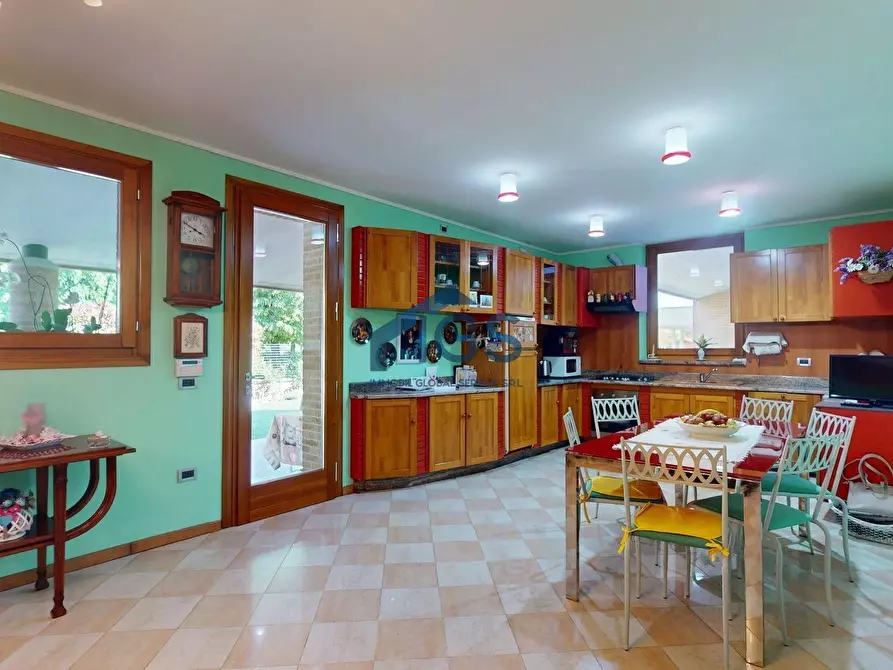 Immagine 10 di Villa in vendita  in Via Puglia 1 a Leno