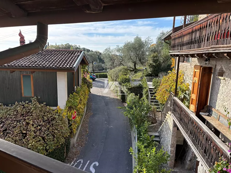 Immagine 11 di Trilocale in vendita  in via bezzuglio 3 a Toscolano-Maderno