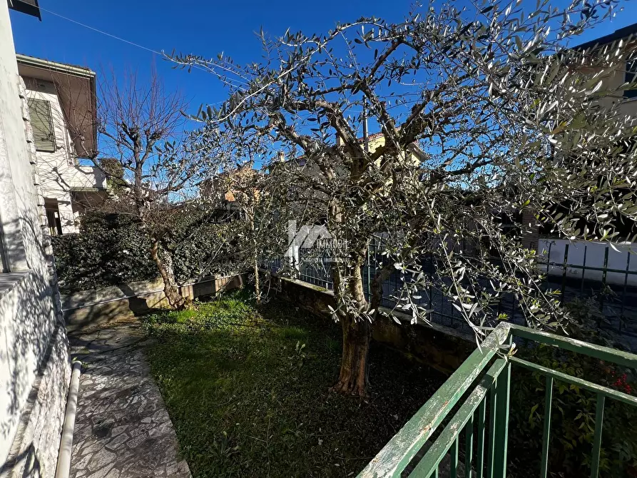 Immagine 34 di Villa in vendita  in Via Stazione a Calcinato