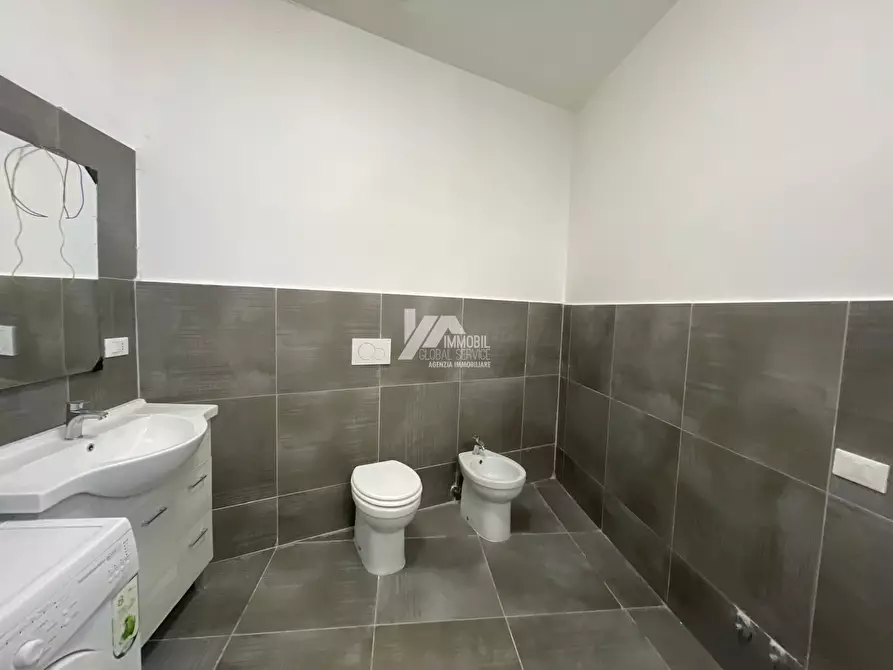 Immagine 24 di Pentalocale in vendita  in Via Giuseppe Verginella a Lumezzane