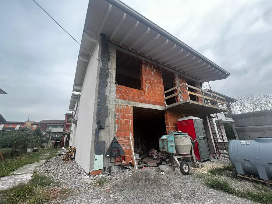 Immagine 12 di Casa trifamiliare in vendita  a Brescia