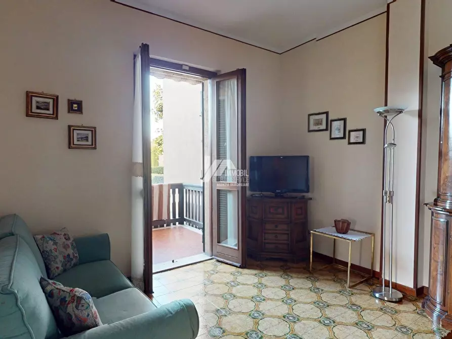 Immagine 2 di Trilocale in vendita  a Brescia