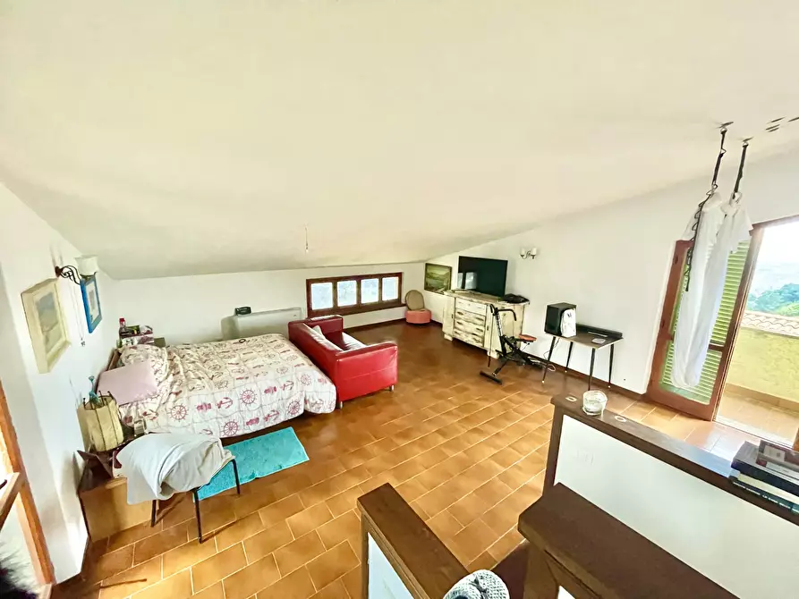 Immagine 33 di Casa indipendente in vendita  a Montignoso