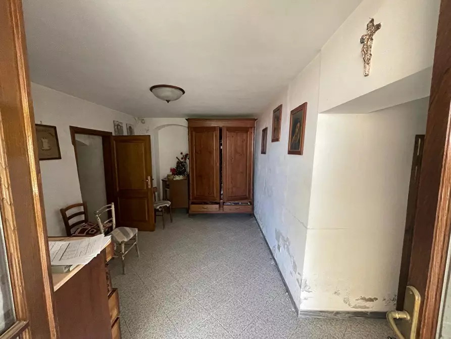 Immagine 13 di Porzione di casa in vendita  a Pietrasanta