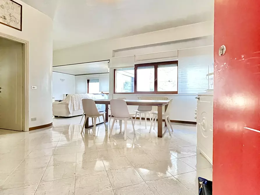 Immagine 1 di Quadrilocale in affitto  a Seravezza