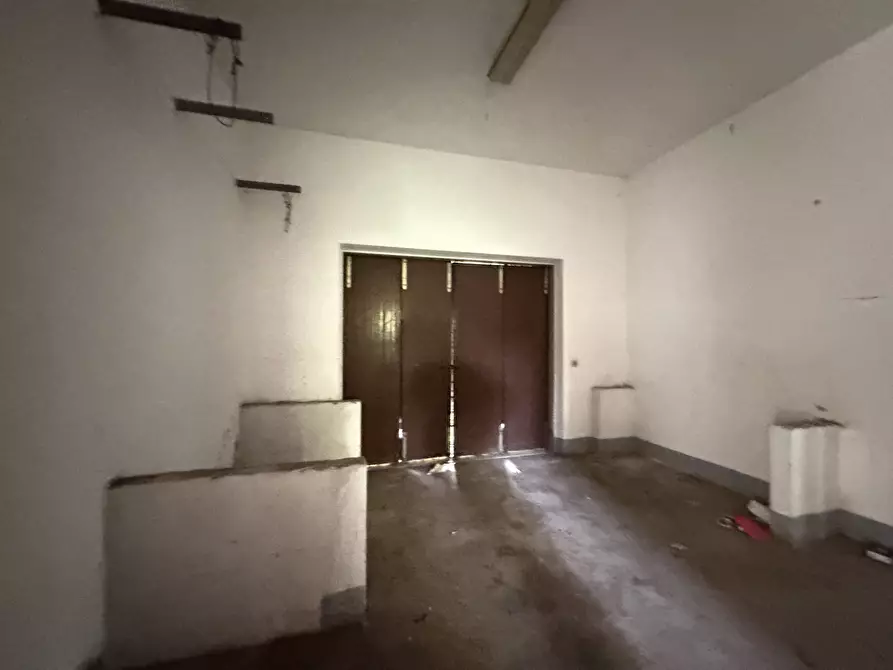 Immagine 14 di Rustico / casale in vendita  a Pietrasanta