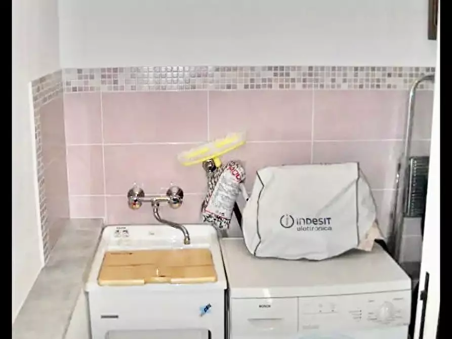 Immagine 23 di Appartamento in vendita  a Pietrasanta