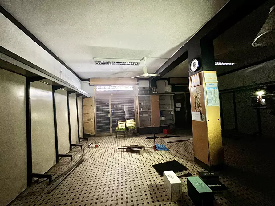 Immagine 31 di Porzione di casa in vendita  a Massa