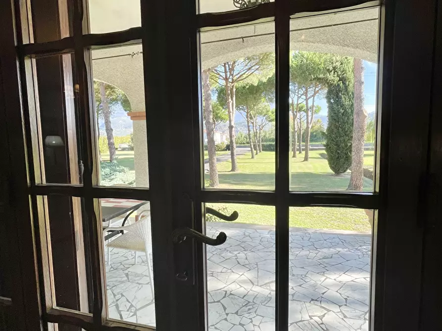 Immagine 40 di Villa in vendita  a Pietrasanta