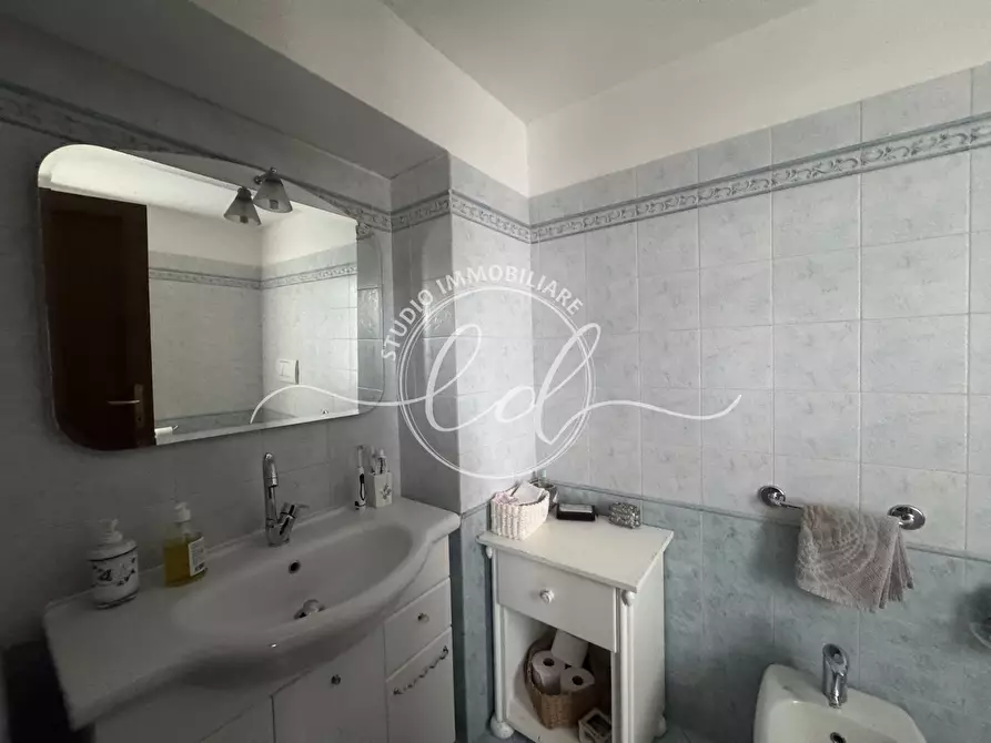 Immagine 38 di Terratetto in vendita  a Seravezza