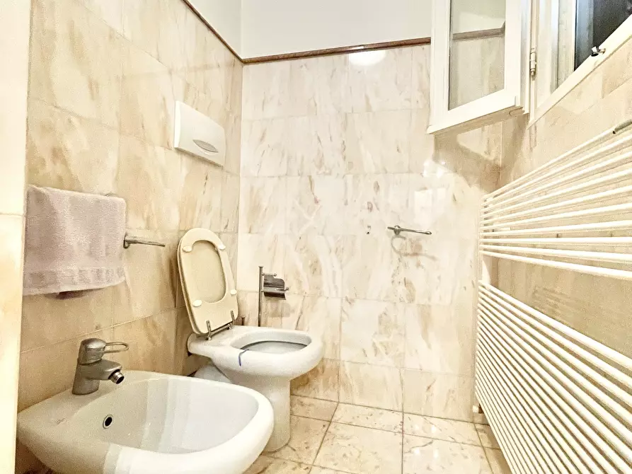 Immagine 31 di Quadrilocale in vendita  a Seravezza