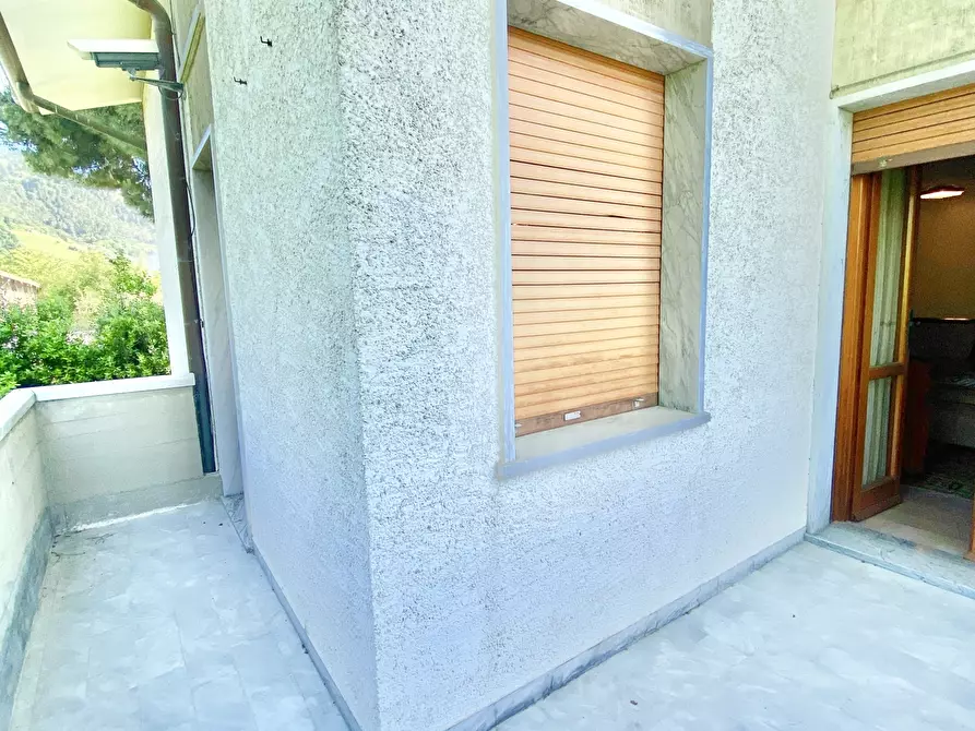 Immagine 60 di Casa indipendente in vendita  a Seravezza