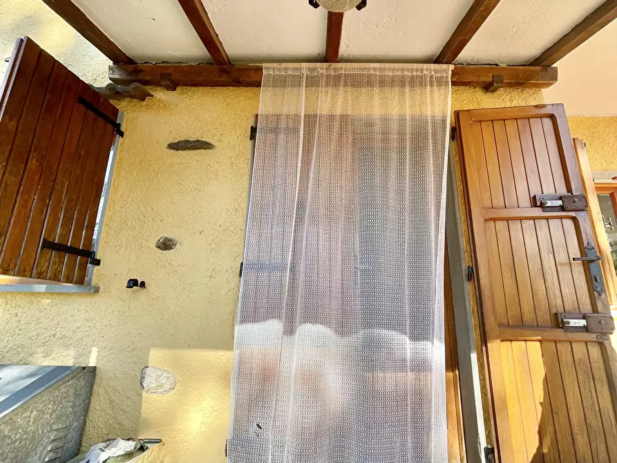 Immagine 37 di Casa bifamiliare in vendita  a Stazzema