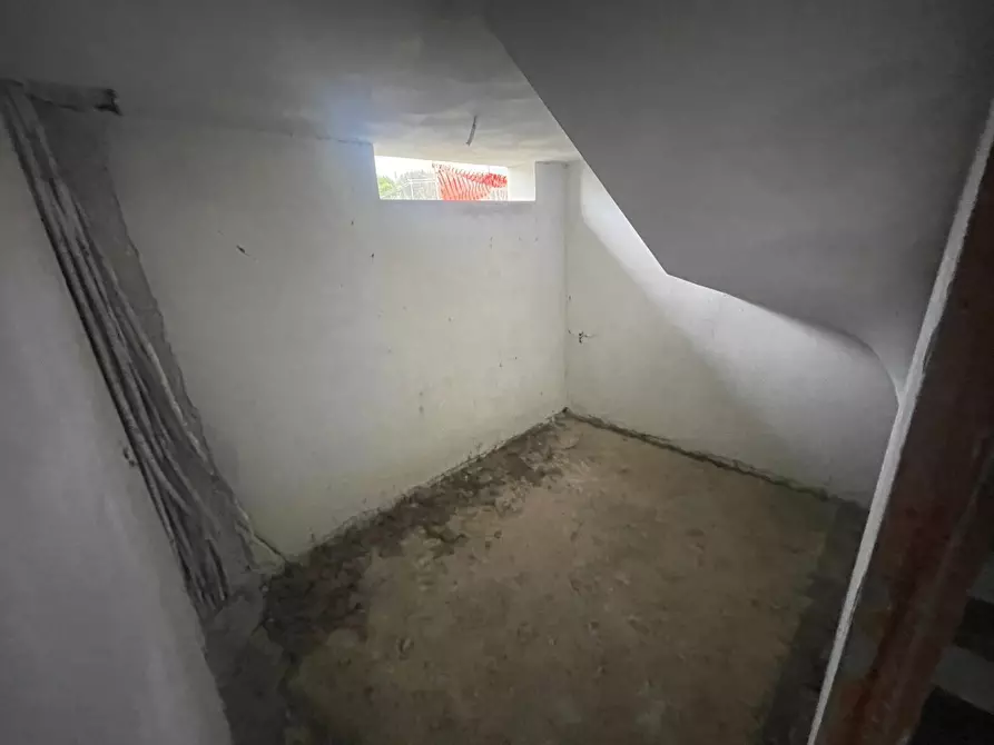 Immagine 29 di Porzione di casa in vendita  a Camaiore