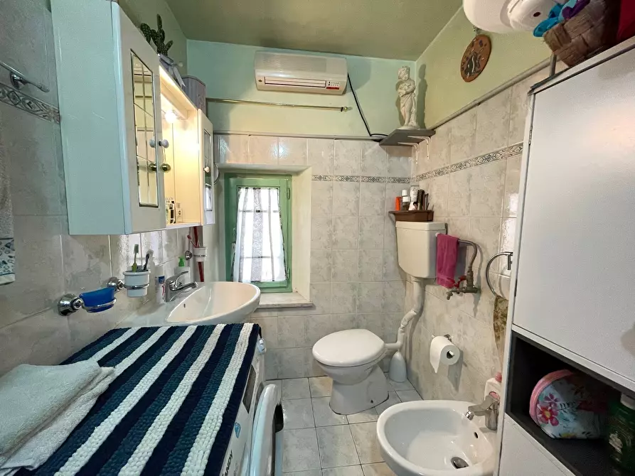 Immagine 26 di Terratetto in vendita  a Seravezza