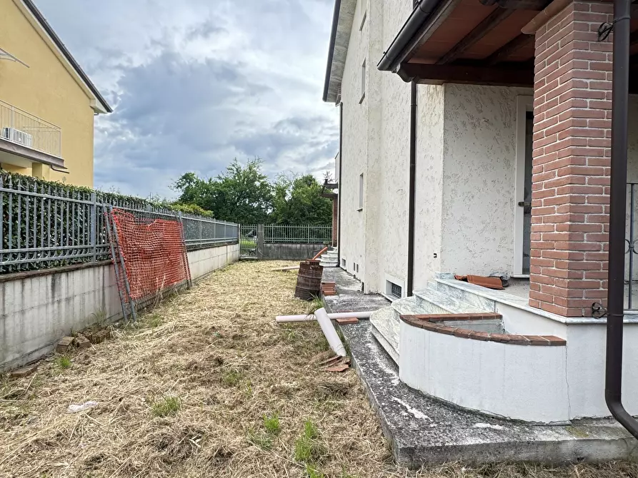 Immagine 62 di Porzione di casa in vendita  a Seravezza