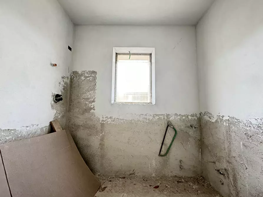 Immagine 18 di Porzione di casa in vendita  a Seravezza