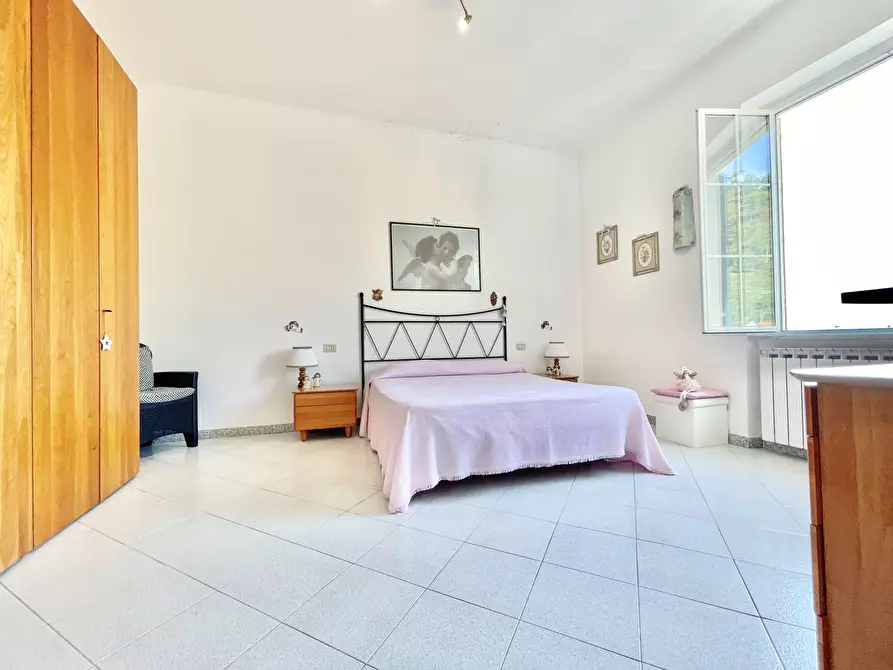 Immagine 17 di Quadrilocale in vendita  a Montignoso