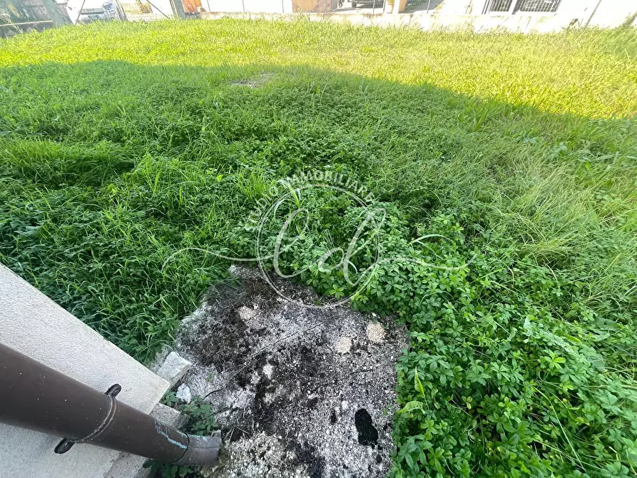 Immagine 34 di Porzione di casa in vendita  a Camaiore