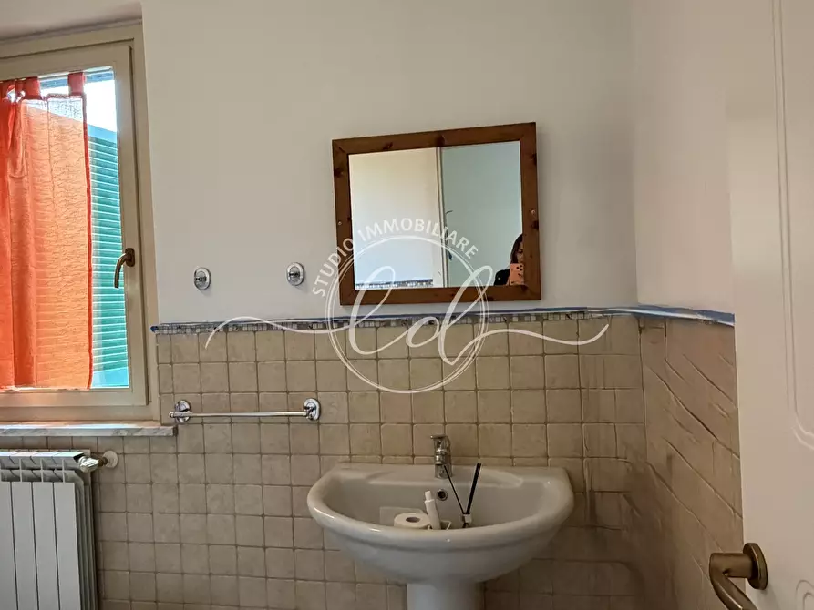 Immagine 49 di Villetta a schiera in vendita  a Pietrasanta