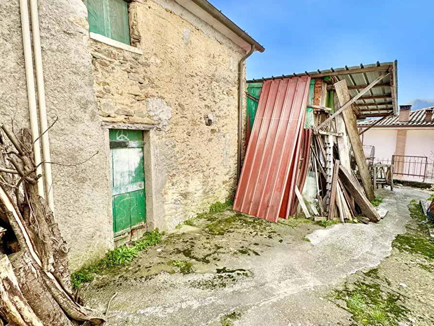 Immagine 22 di Terratetto in vendita  a Seravezza