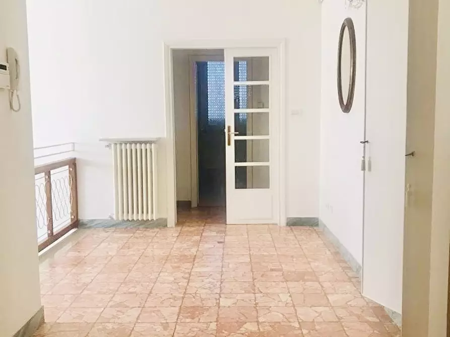 Immagine 22 di Villa in affitto  a Camaiore