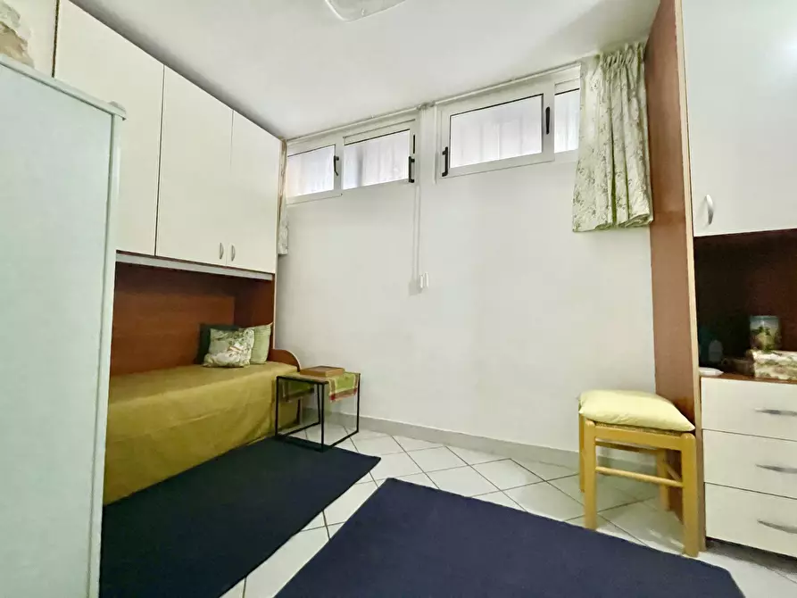 Immagine 38 di Trilocale in vendita  a Pietrasanta