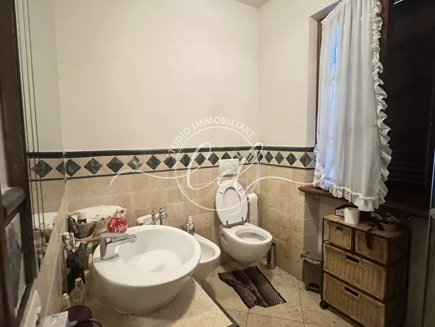 Immagine 17 di Villetta a schiera in vendita  a Seravezza