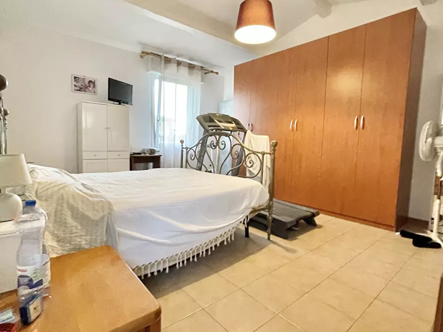 Immagine 29 di Porzione di casa in vendita  a Pietrasanta