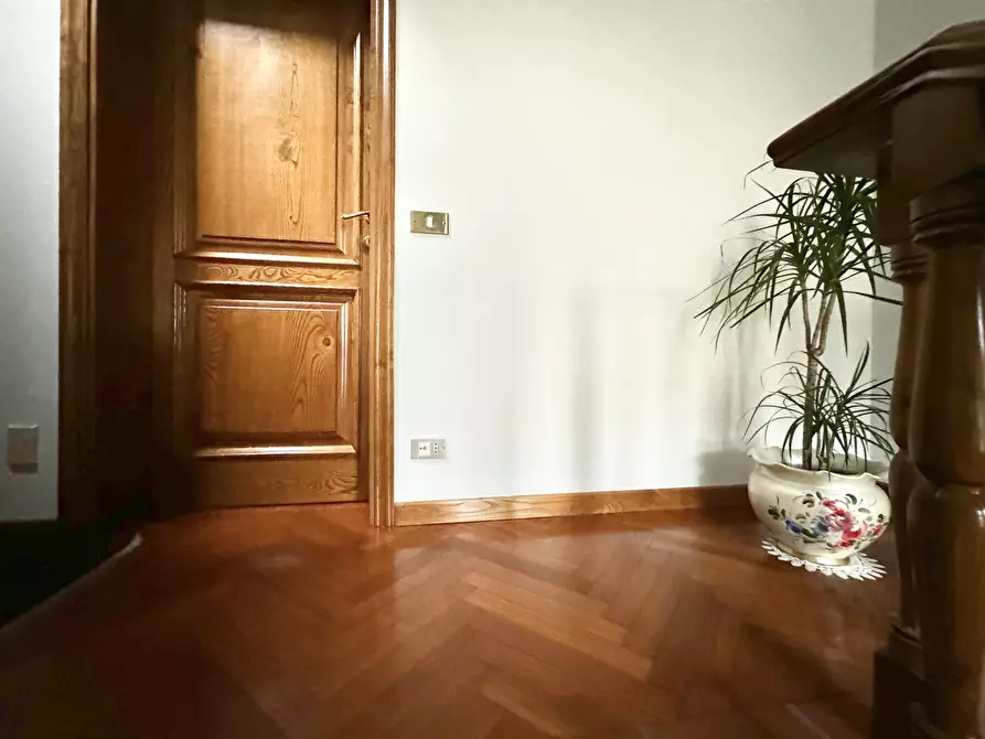 Immagine 31 di Villa in affitto  a Pietrasanta
