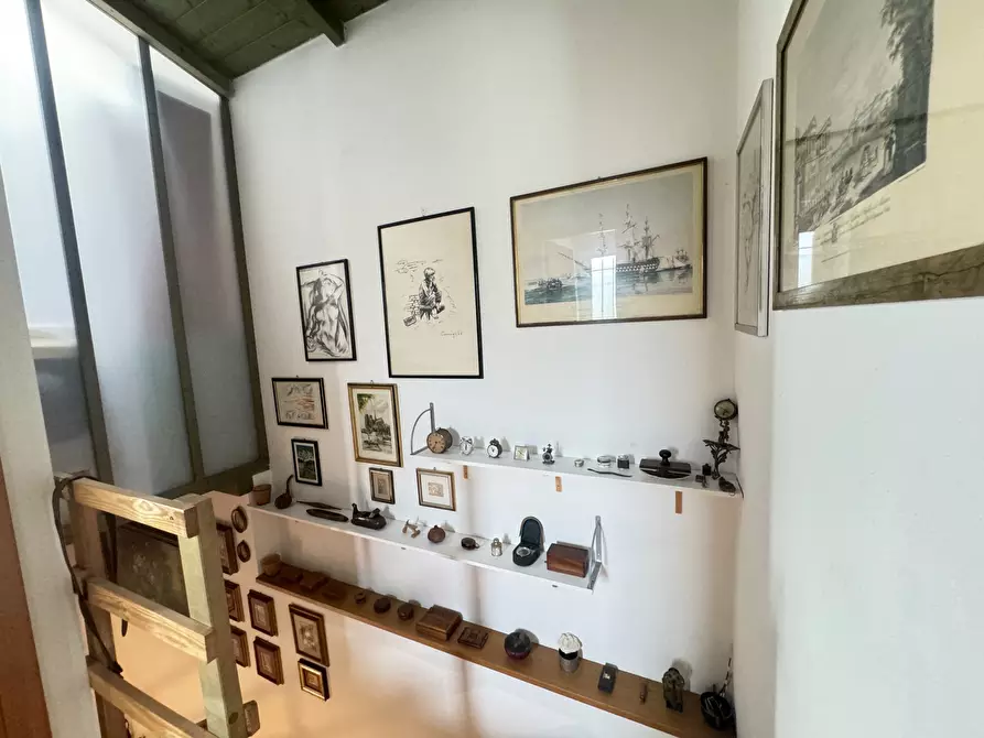 Immagine 42 di Porzione di casa in vendita  a Pietrasanta