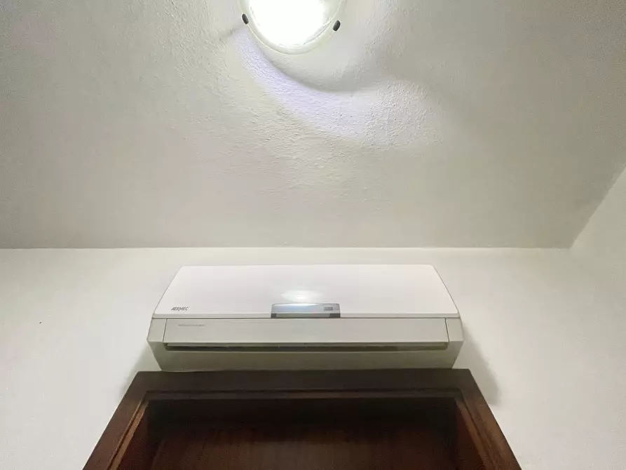 Immagine 30 di Trilocale in affitto  a Pietrasanta