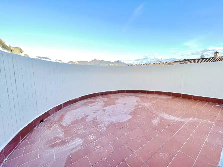 Immagine 23 di Quadrilocale in affitto  a Seravezza