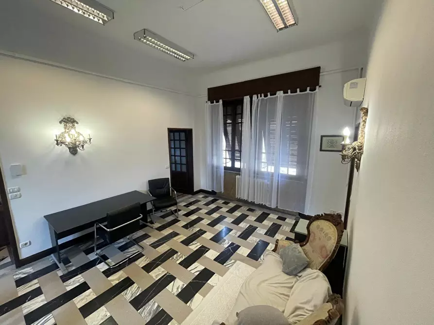 Immagine 70 di Rustico / casale in vendita  a Pietrasanta