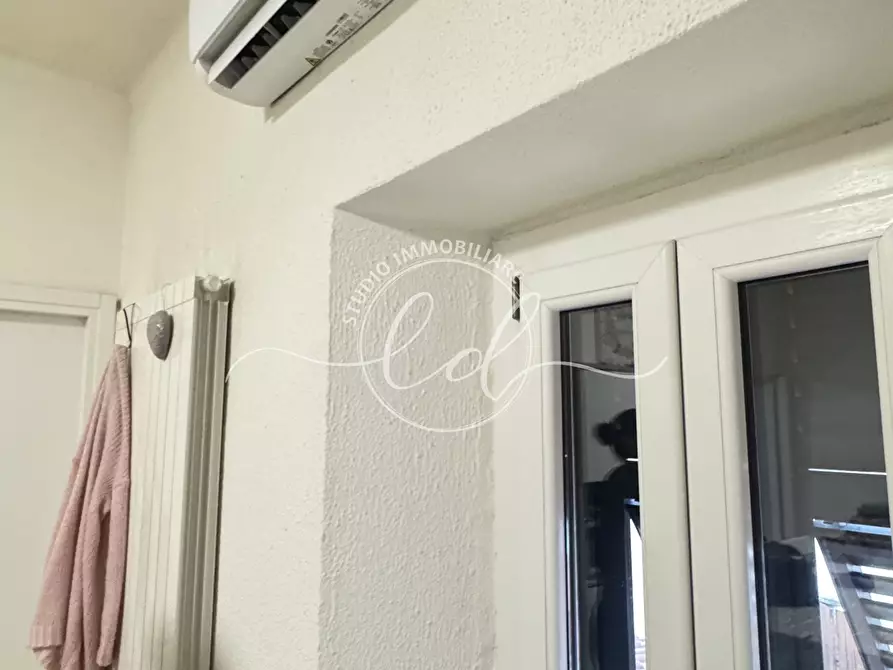 Immagine 9 di Quadrilocale in vendita  a Seravezza