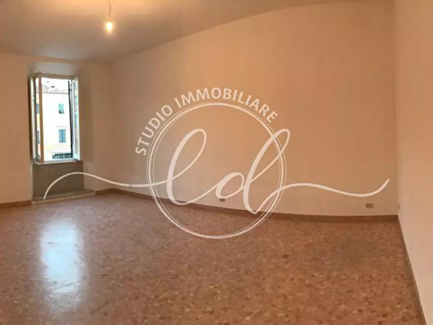 Immagine 22 di Quadrilocale in affitto  a Carrara