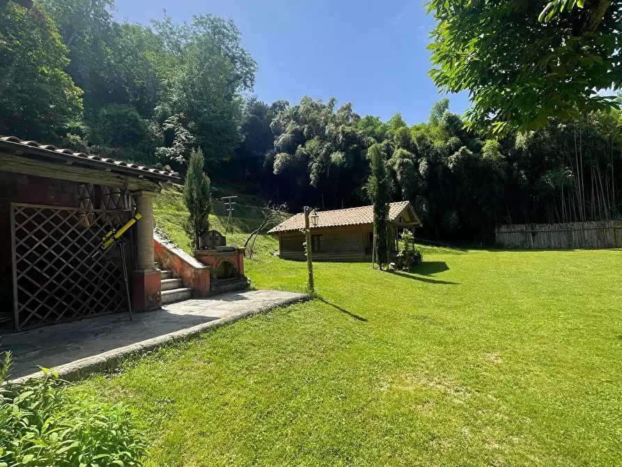 Immagine 5 di Casa indipendente in vendita  a Camaiore