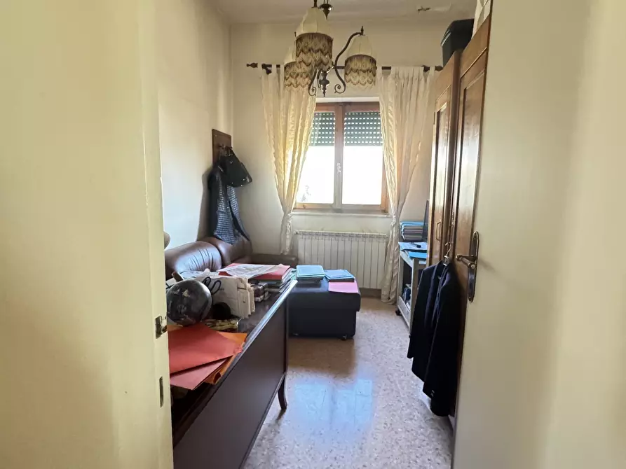 Immagine 39 di Quadrilocale in vendita  a Pietrasanta