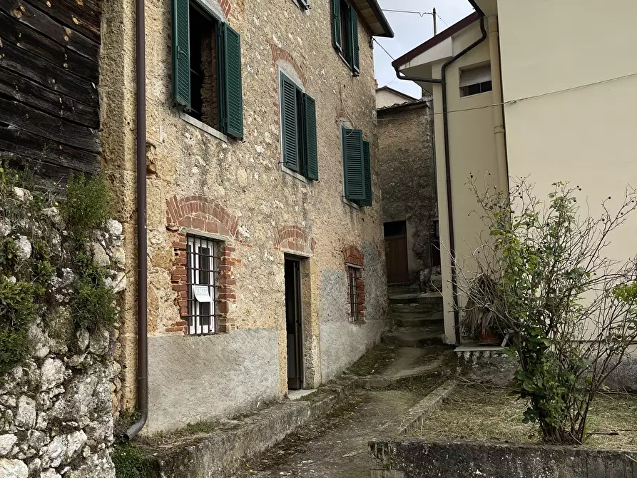 Immagine 38 di Casa indipendente in vendita  a Pietrasanta