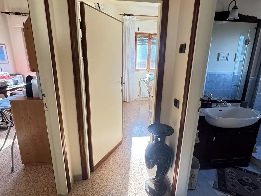Immagine 17 di Quadrilocale in vendita  a Pietrasanta