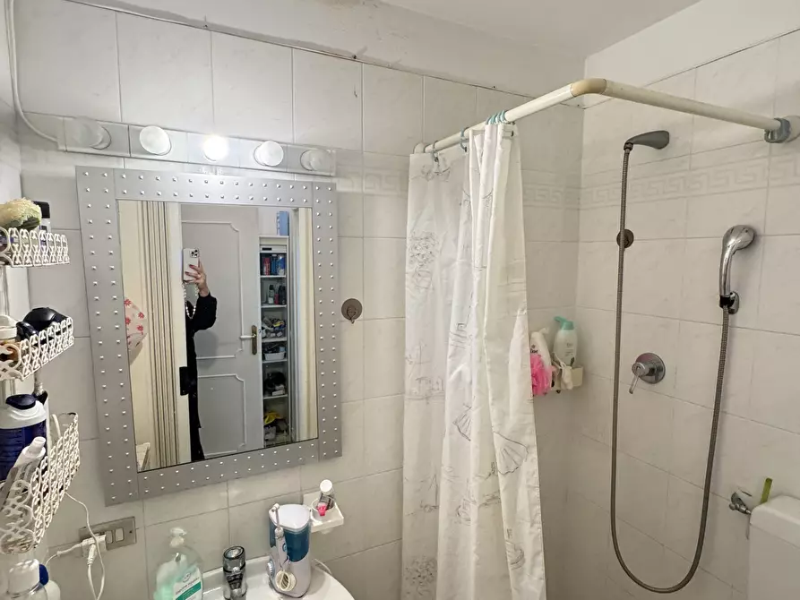 Immagine 30 di Porzione di casa in vendita  a Pietrasanta