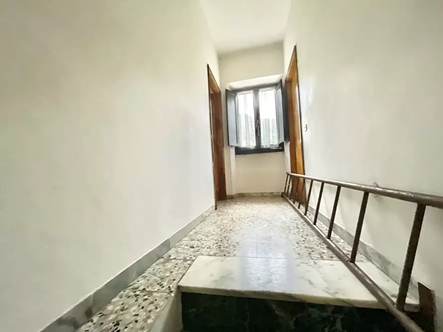 Immagine 11 di Porzione di casa in vendita  a Pietrasanta