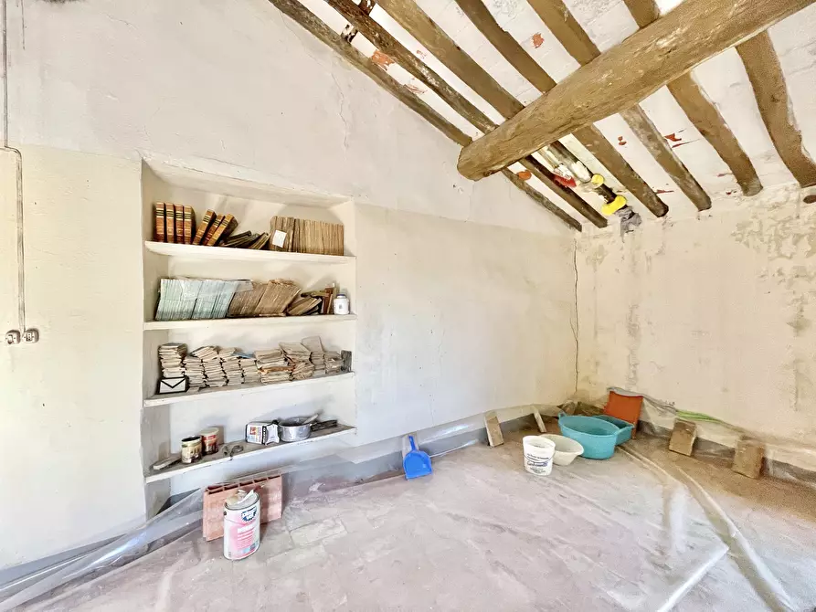 Immagine 15 di Porzione di casa in vendita  a Camaiore