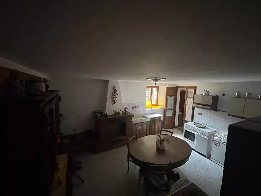 Immagine 23 di Porzione di casa in vendita  a Pietrasanta