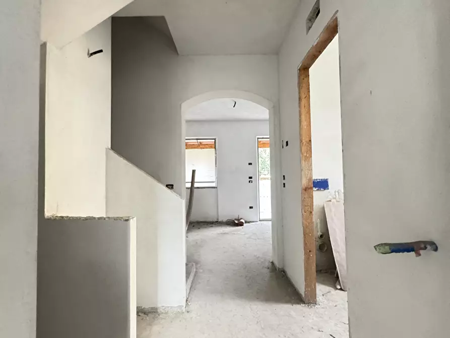 Immagine 21 di Porzione di casa in vendita  a Seravezza